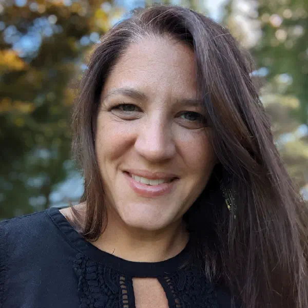 Portrait of Shannon Pileggi